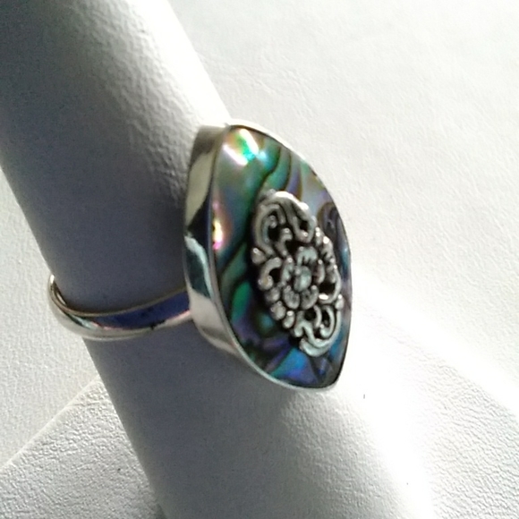 3/$50💎 Abalone Ring - Picture 2 of 7